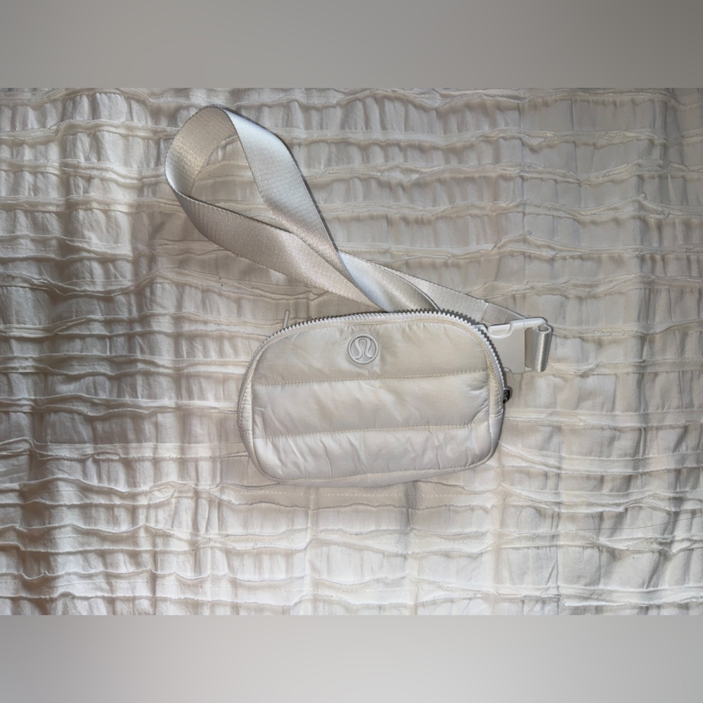 Lululemon Silver Mesh Bag